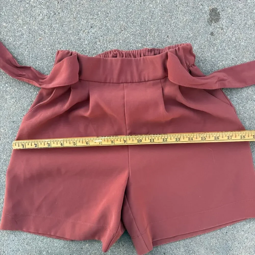 Lululemon Noir Short 5.5